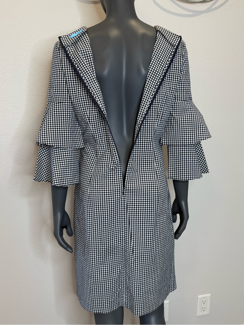 J. McLaughlin Letty Gingham Ruffle Bell Sleeve Sheath Dress Navy White size M - Picture 7 of 14